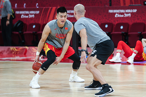 NG体育夏洛特黄蜂今夜外线爆发，志在NBA季后赛名次提升，管理层满意，临场指挥获称赞的简单介绍